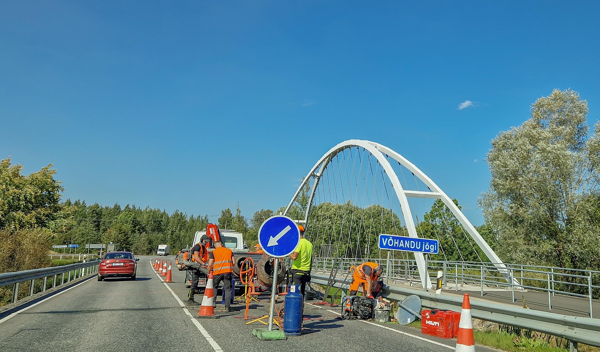 Võru–Põlva Kirumpää sillal suleti remonditöödeks üks sõidusuund